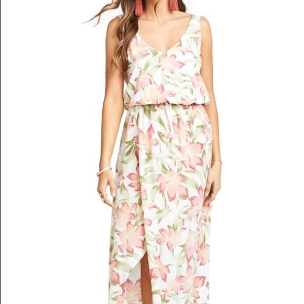 🛍Major PRICE DROP🛍Lovely Show Me Your Mumu Gown